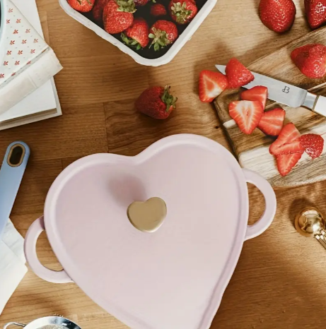 Screenshot 2025-03-21 1.09.39 AM 2 QT Pink Heart Cast Iron Dutch Oven Bakeware - Image 10