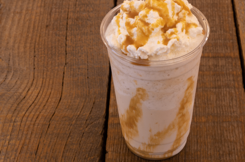 Frozen Caramel White Chocolate Iced Coffee (Frappuccino Style)