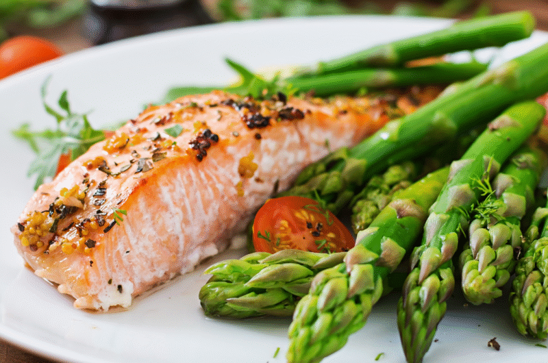One-Pot Garlic Butter Salmon with Vegetables